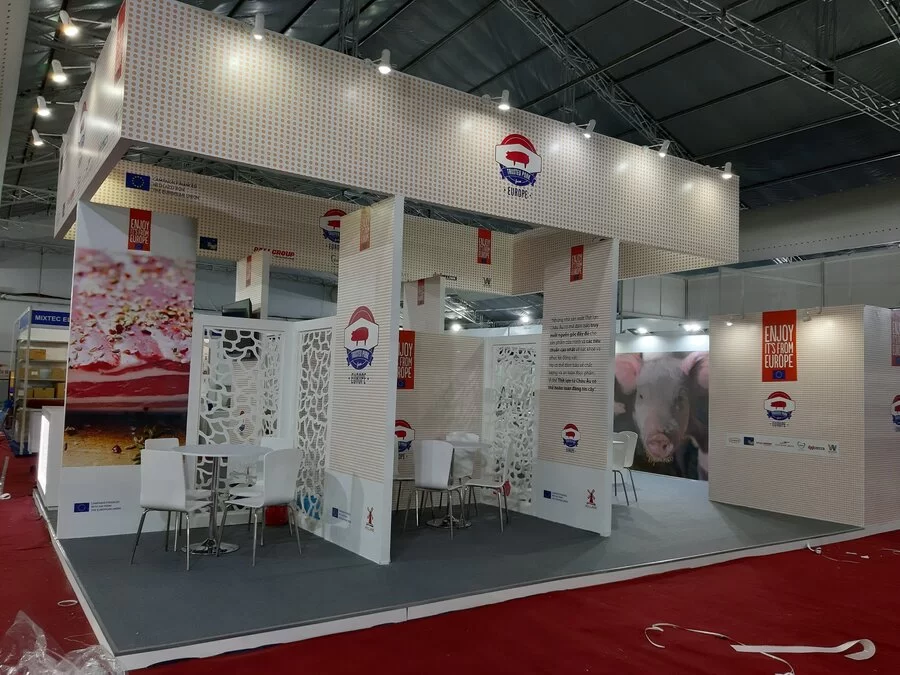 Designing and Constructing Holland booth at Food Hotel Expo