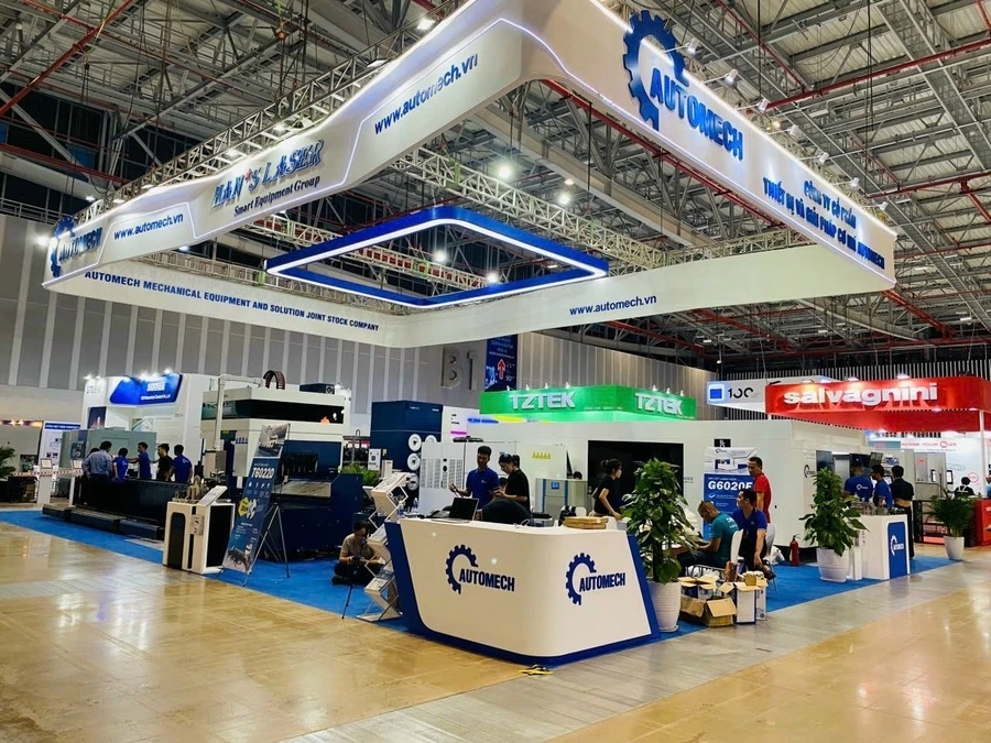 Designing and Constructing Automech Booth at MTA HCM 2023