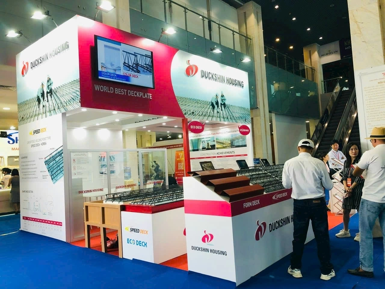  Designing and Constructing Duskin booth at VietBuild Hanoi 2023